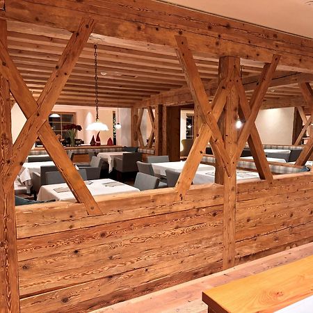 Hotel Gran Fanes كورفارا إنْ بادِيا المظهر الخارجي الصورة