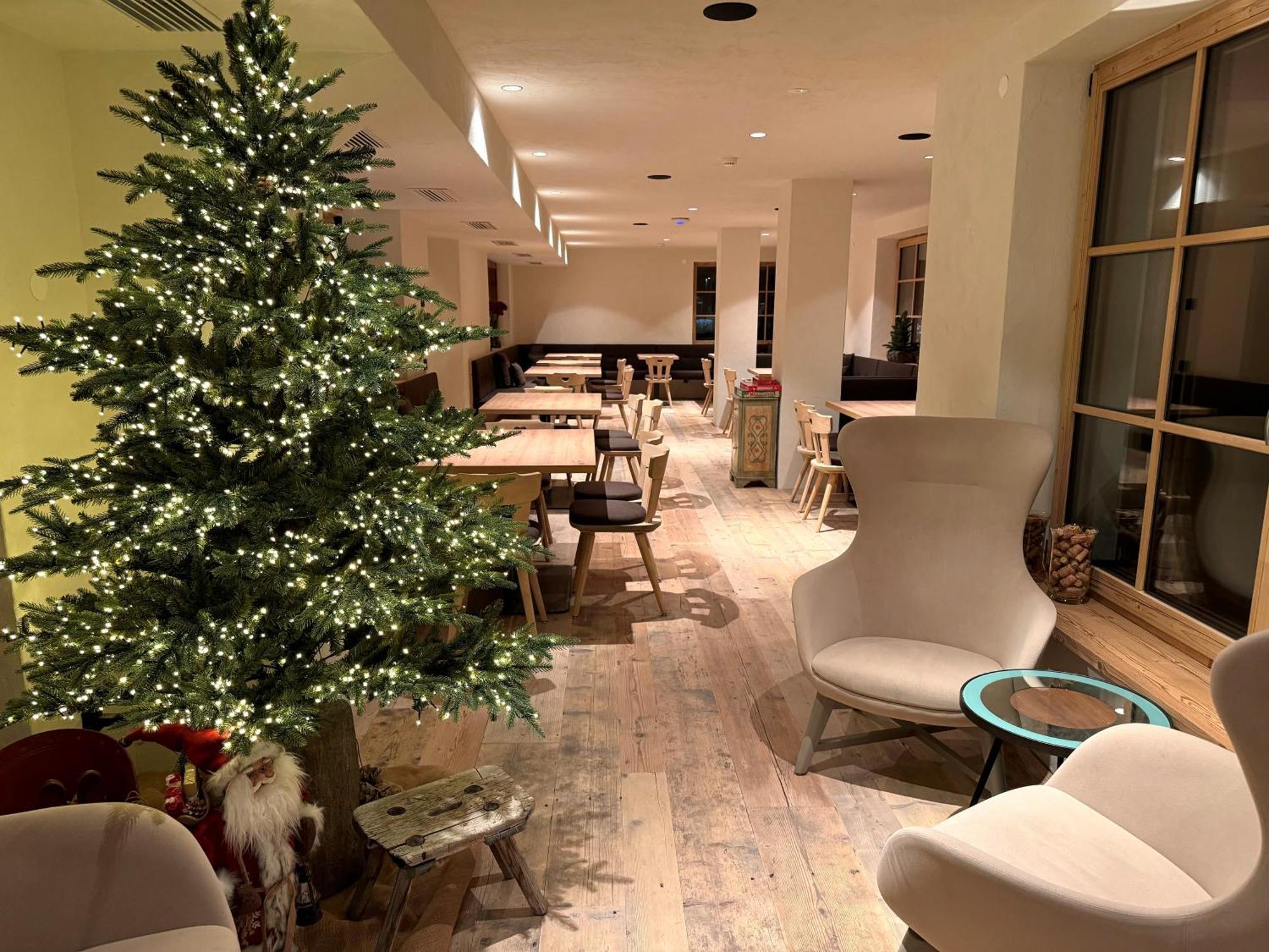 Hotel Gran Fanes كورفارا إنْ بادِيا المظهر الخارجي الصورة