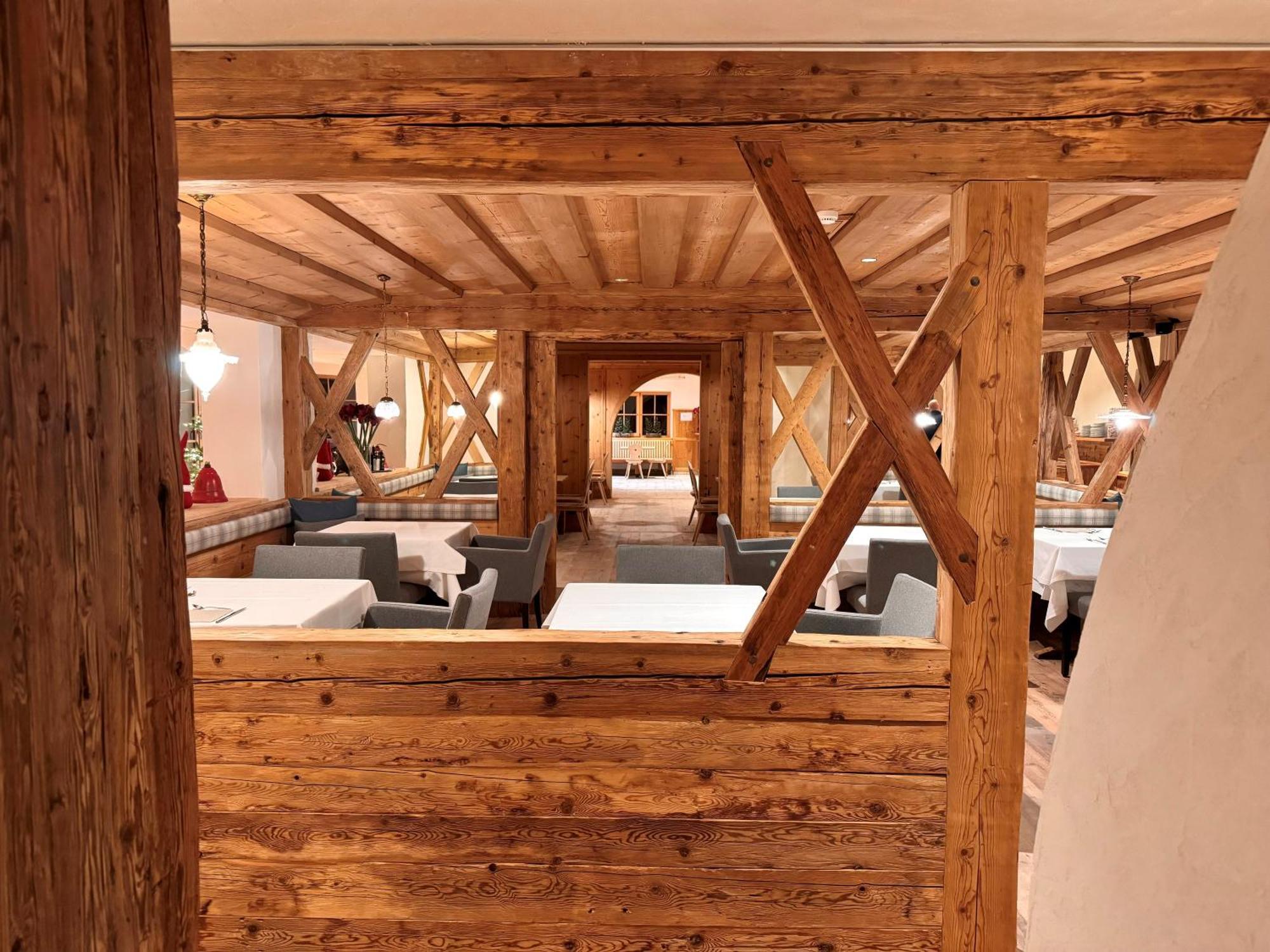 Hotel Gran Fanes كورفارا إنْ بادِيا المظهر الخارجي الصورة