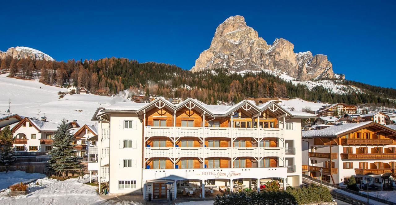 Hotel Gran Fanes كورفارا إنْ بادِيا المظهر الخارجي الصورة