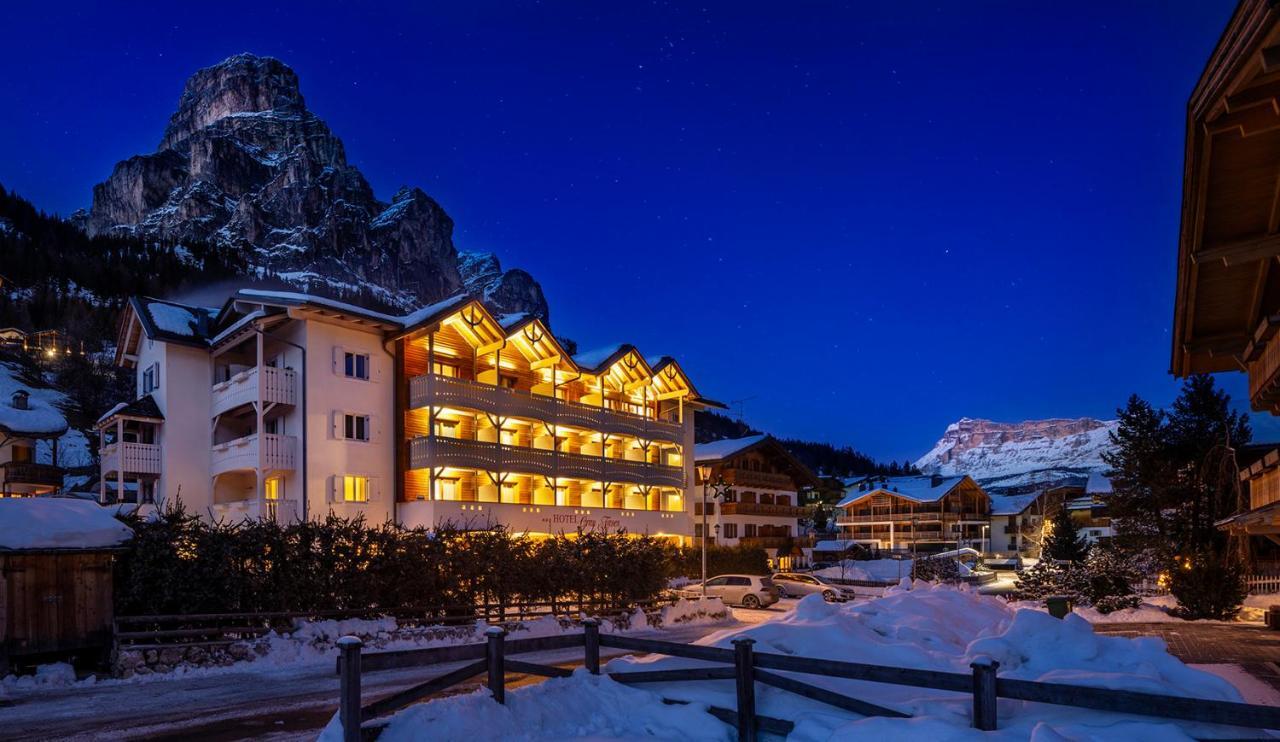 Hotel Gran Fanes كورفارا إنْ بادِيا المظهر الخارجي الصورة