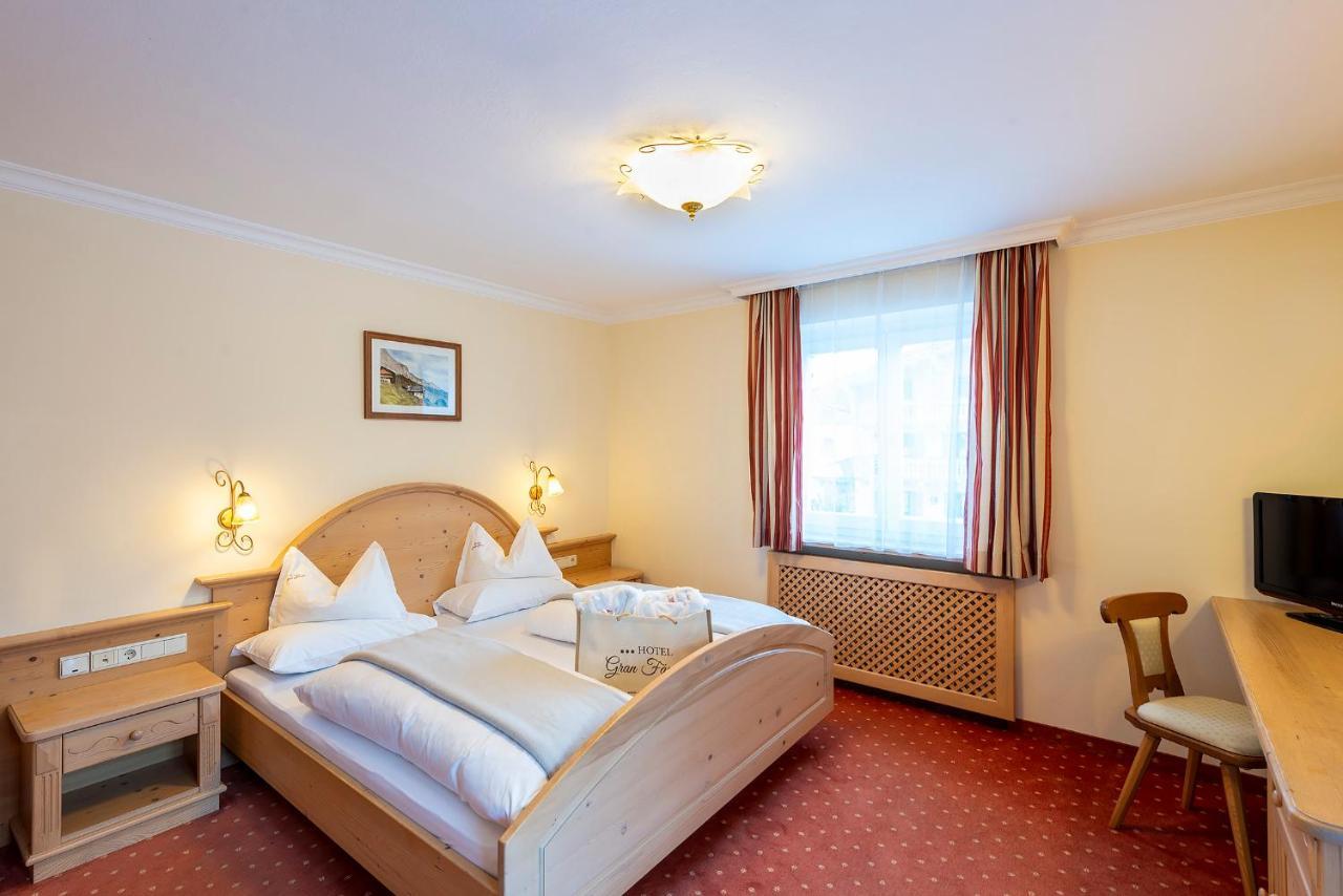 Hotel Gran Fanes كورفارا إنْ بادِيا المظهر الخارجي الصورة